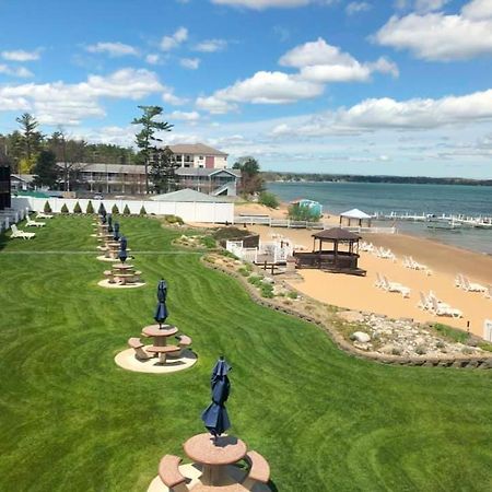 The Beach Haus - Traverse City Zewnętrze zdjęcie